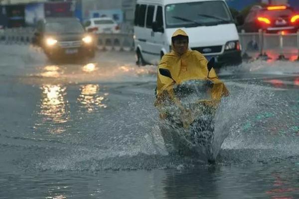 杭州冰雹杭州冰雹，一场突如其来的惊喜