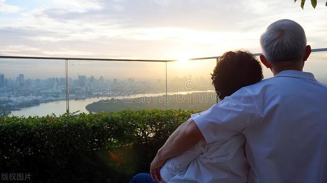 闪婚妻子隐瞒10年精神病史 拒还彩礼闪婚妻子隐瞒十年精神病史，拒还彩礼，揭开婚姻背后的真相